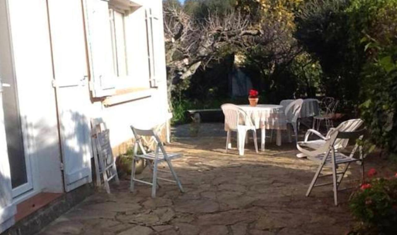 De 2 A A 400 M De La Avec Jardin Amenage Et Wifi Hyères