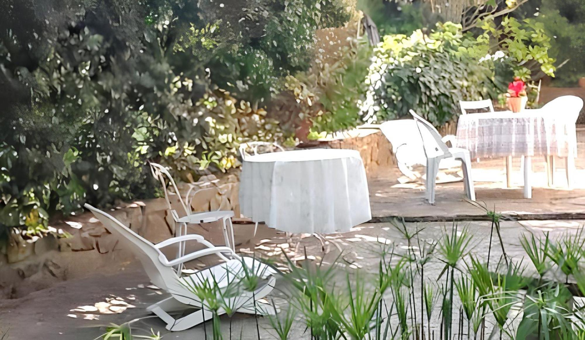 De 2 A A 400 M De La Avec Jardin Amenage Et Wifi Hyères